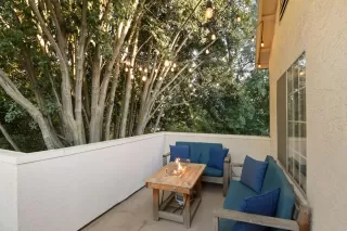 Photo #5: 225116100 Listing