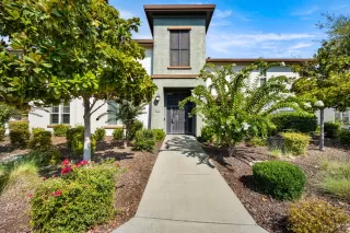 More Details about MLS # 225116347 : 1500 TOPANGA LN #202