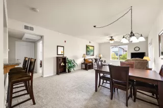 Photo #1: 225116347 Listing