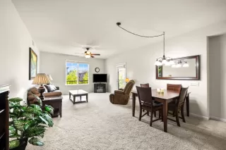 Photo #3: 225116347 Listing