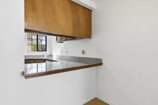 Photo #6: 225116474 Listing