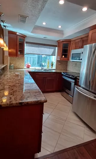 Photo #2: 225116639 Listing