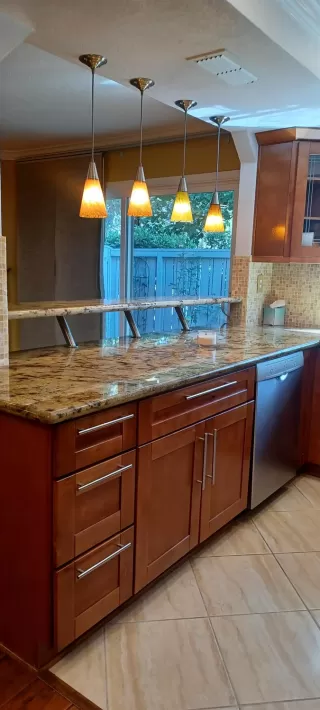 Photo #5: 225116639 Listing