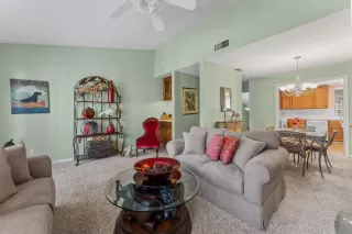 Photo #6: 225116852 Listing