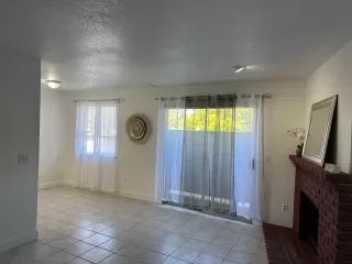 Photo #2: 225117556 Listing