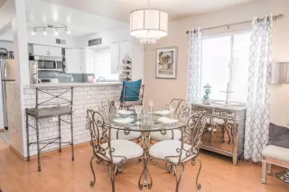 Photo #5: 225118191 Listing