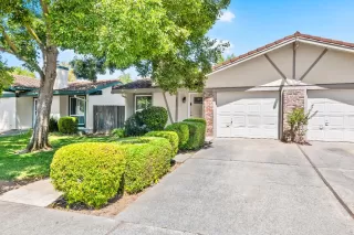 Photo #1: 225118751 Listing