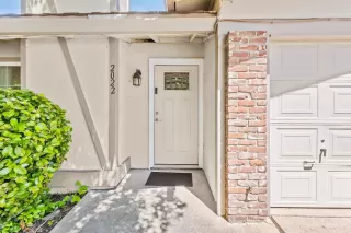 Photo #4: 225118751 Listing