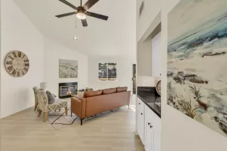 Photo #4: 225118955 Listing 