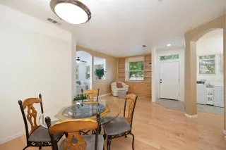 Photo #5: 225119193 Listing 