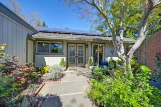 Photo #1: 225119963 Listing