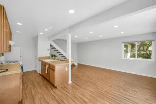 Photo #2: 225120743 Listing