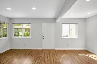 Photo #5: 225120743 Listing