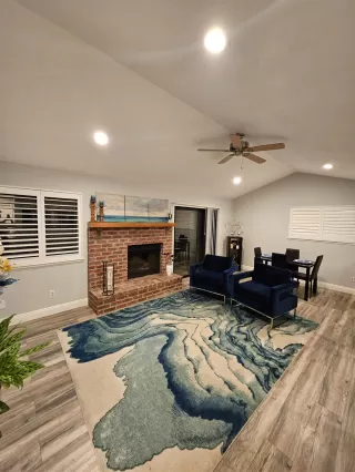 Photo #5: 225120793 Listing