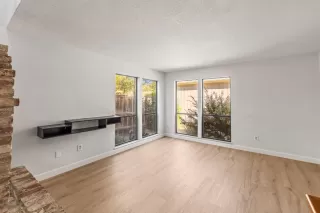 Photo #3: 225121099 Listing 