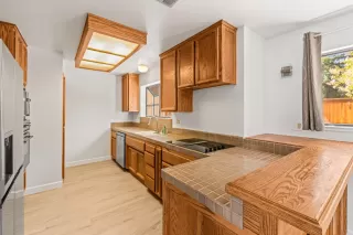 Photo #6: 225121099 Listing 