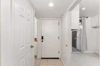 Photo #3: 225121306 Listing