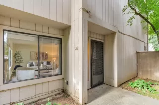 Photo #2: 225121527 Listing 