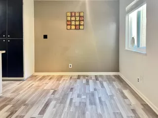 Photo #5: 225122011 Listing