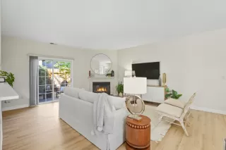 Photo #4: 225122745 Listing 