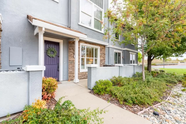 MLS: 225123301 Condo For Sale