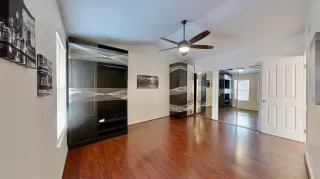 Photo #4: 225123426 Listing