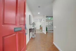 Photo #3: 225123459 Listing 