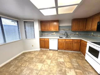 Photo #5: 225123470 Listing