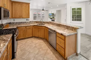 Photo #2: 225123631 Listing 