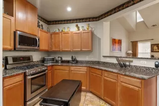 Photo #5: 225123756 Listing 