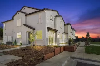 Photo #2: 225123902 Listing