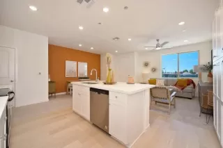 Photo #2: 225123911 Listing