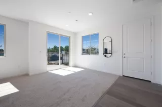 Photo #2: 225123951 Listing 