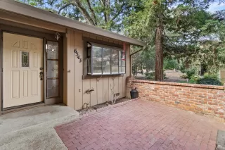 Photo #5: 225124057 Listing