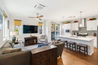 Photo #5: 225124301 Listing 