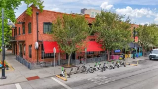 More Details about MLS # 225124310 : 1725 14TH ST #208