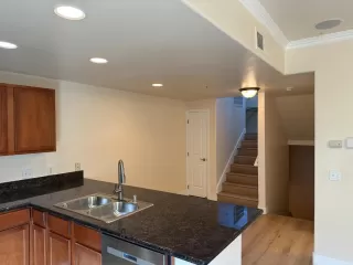 Photo #5: 225124867 Listing 