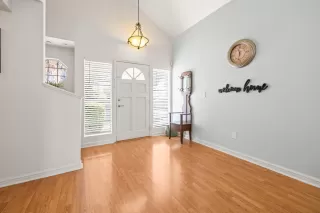 Photo #2: 225124886 Listing 