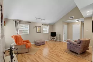 Photo #5: 225125233 Listing 