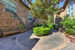 Photo #3: 225125287 Listing 