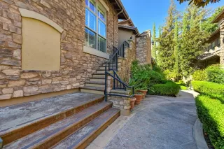 Photo #4: 225125287 Listing 