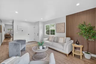 Photo #6: 225125813 Listing