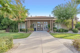 Photo #2: 225126132 Listing 