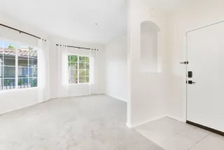 Photo #5: 225126132 Listing 