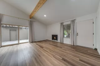 Photo #3: 225127010 Listing