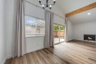 Photo #4: 225127010 Listing