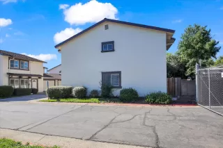 Photo #2: 225127442 Listing 