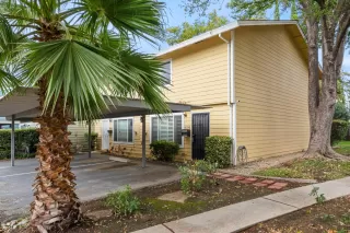 Photo #1: 225127559 Listing