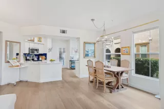 Photo #6: 225127987 Listing