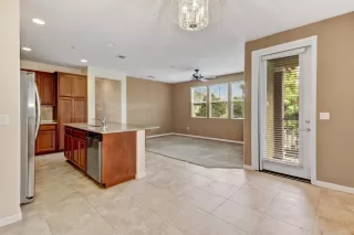 Photo #5: 225128324 Listing 